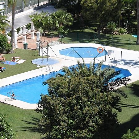 Apartamentos Jardines Del Gamonal Malaga Exterior photo