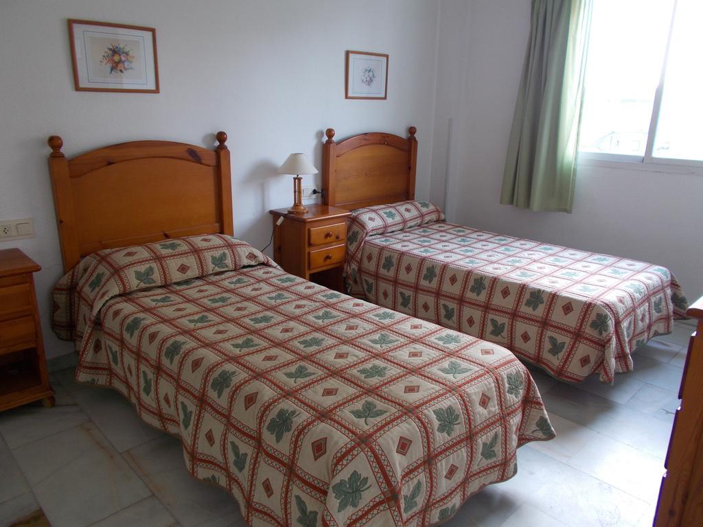 Apartamentos Jardines Del Gamonal Malaga Exterior photo